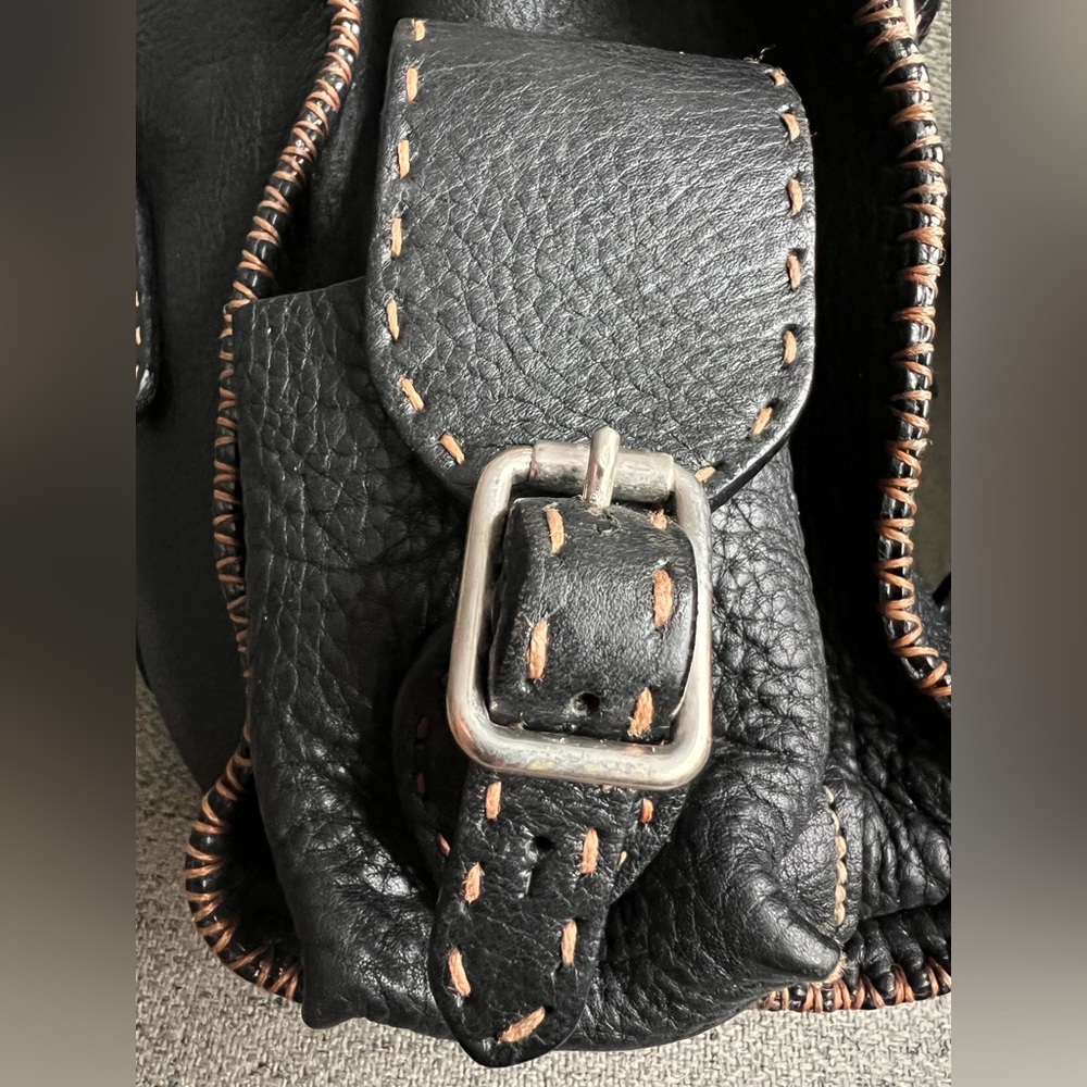 Fendi Selleria Black Leather Shoulder Bag - Picture 9 of 17